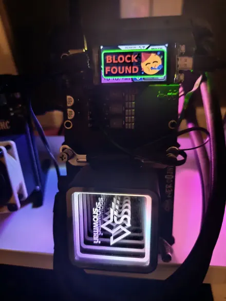 L'écran BLOCK FOUND que tout mineur solo espère voir